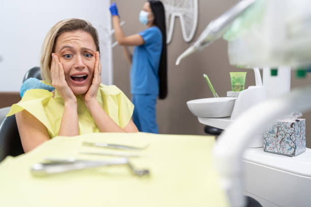 Best Weekend Emergency Dentist in Galls, IN